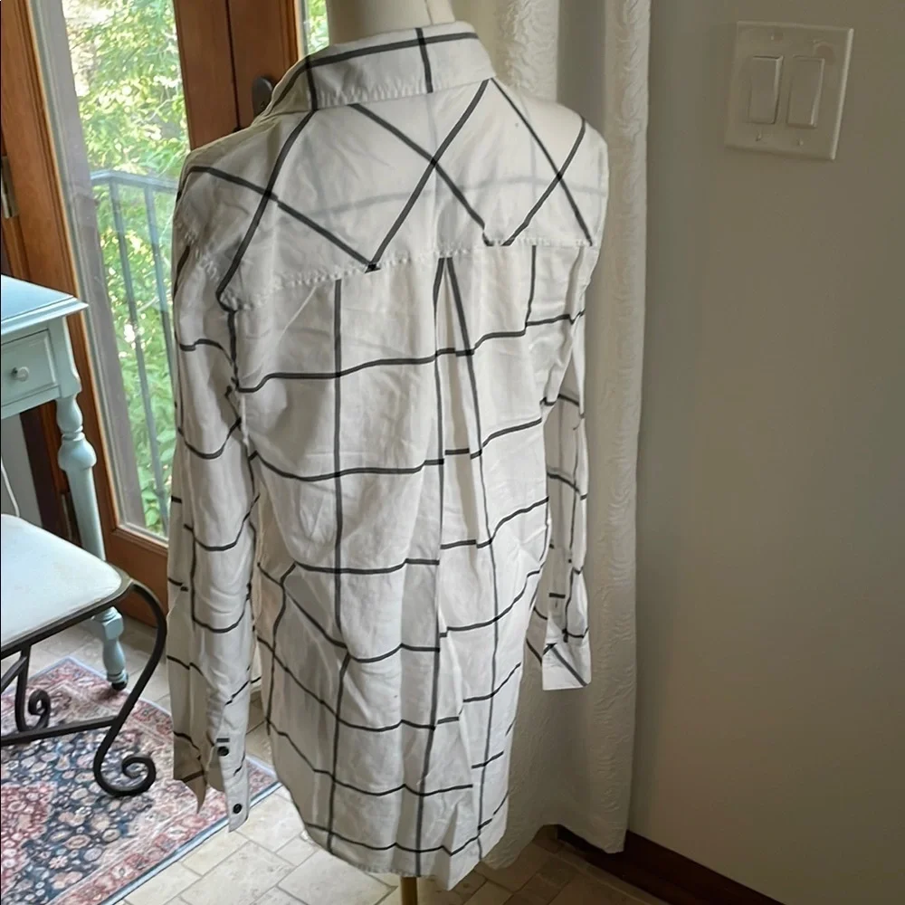 Athleta Presidio White and Black Checkered Button-Up Shirt Tunic EUC - Picture 8 of 9